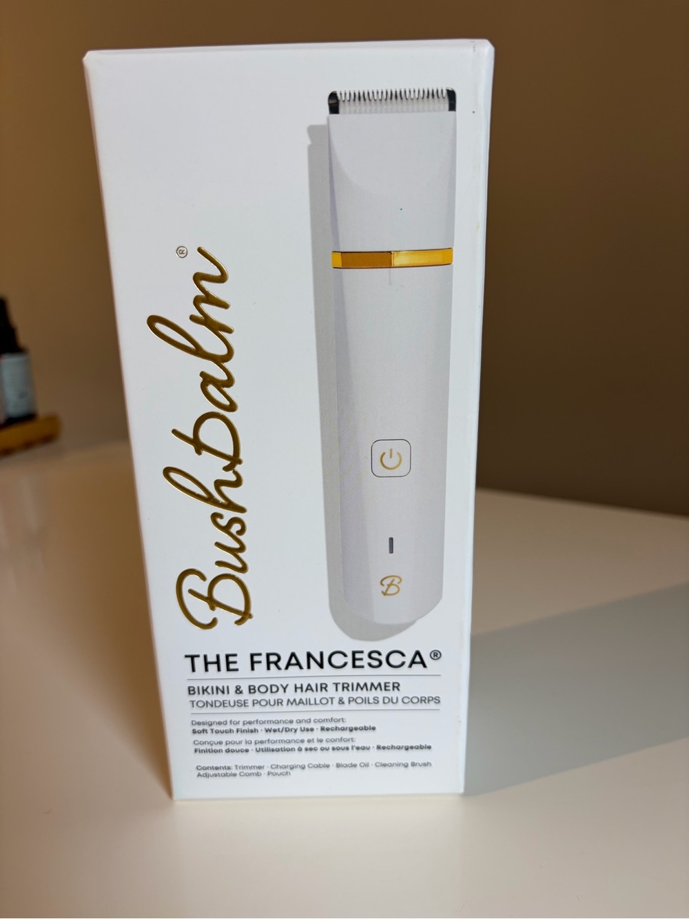 The Francesca White & Gold Bikini & Body Hair Trimmer